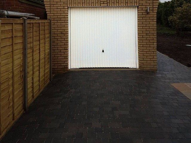 driveway-installers-11-sharpen-lighting-lighting-color