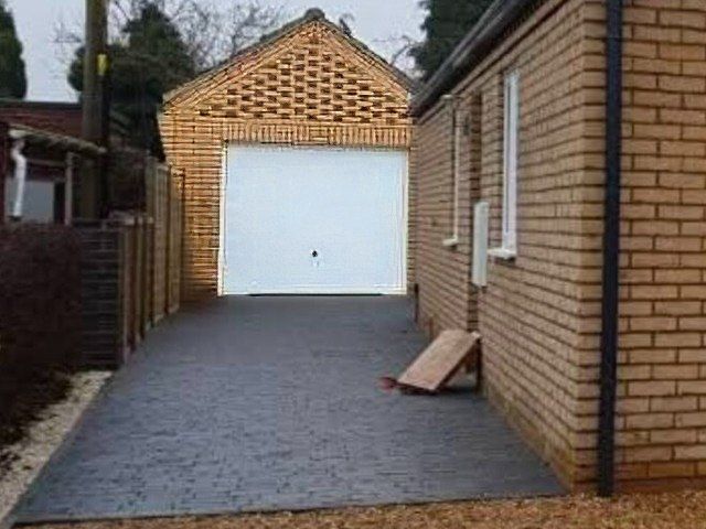 driveway-installers-4-sharpen-lighting-lighting-color