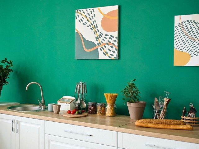 decorating-1-kireth-ai